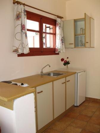 Hotel Heleni Apartments Epidaurus Номер фото
